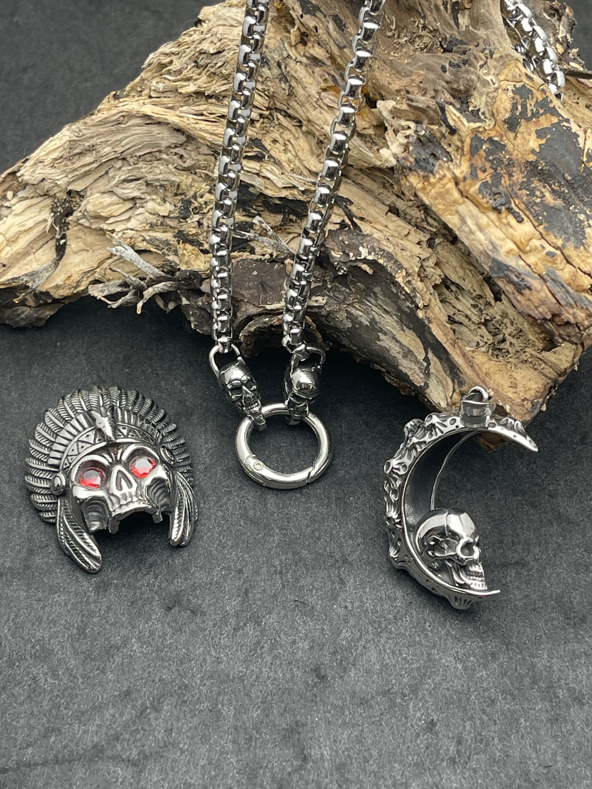 Edelstahlhalskette MOON SKULL