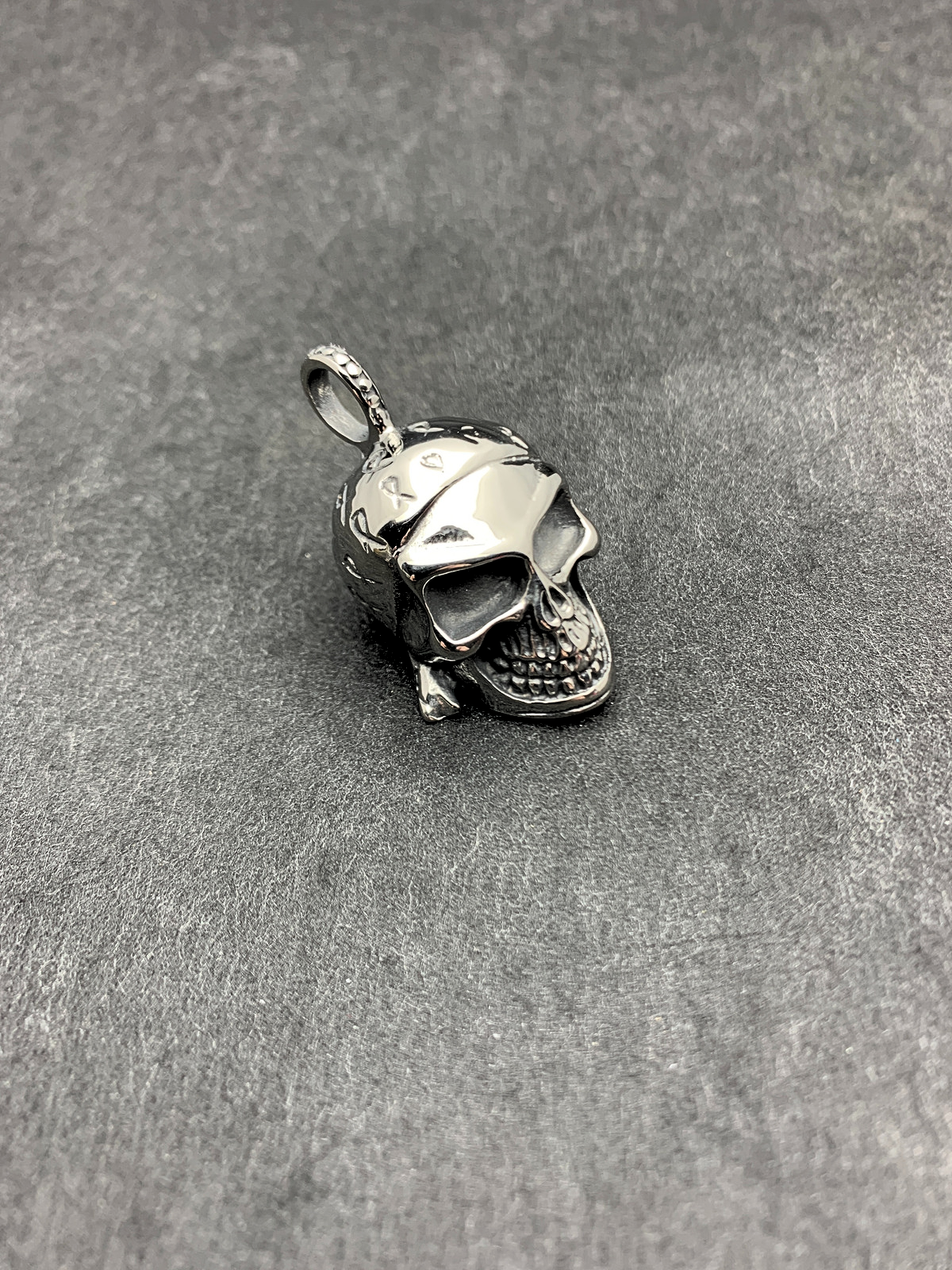 Edelstahlanhänger PIRATES SKULL