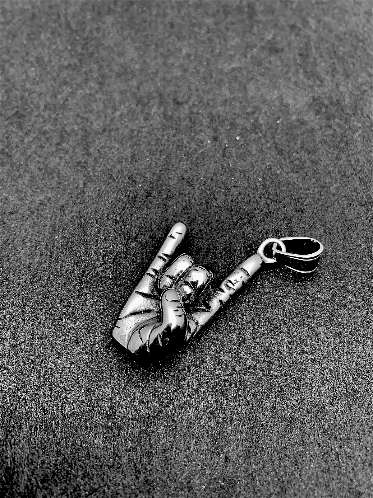 Edelstahlanhänger ROCK ON