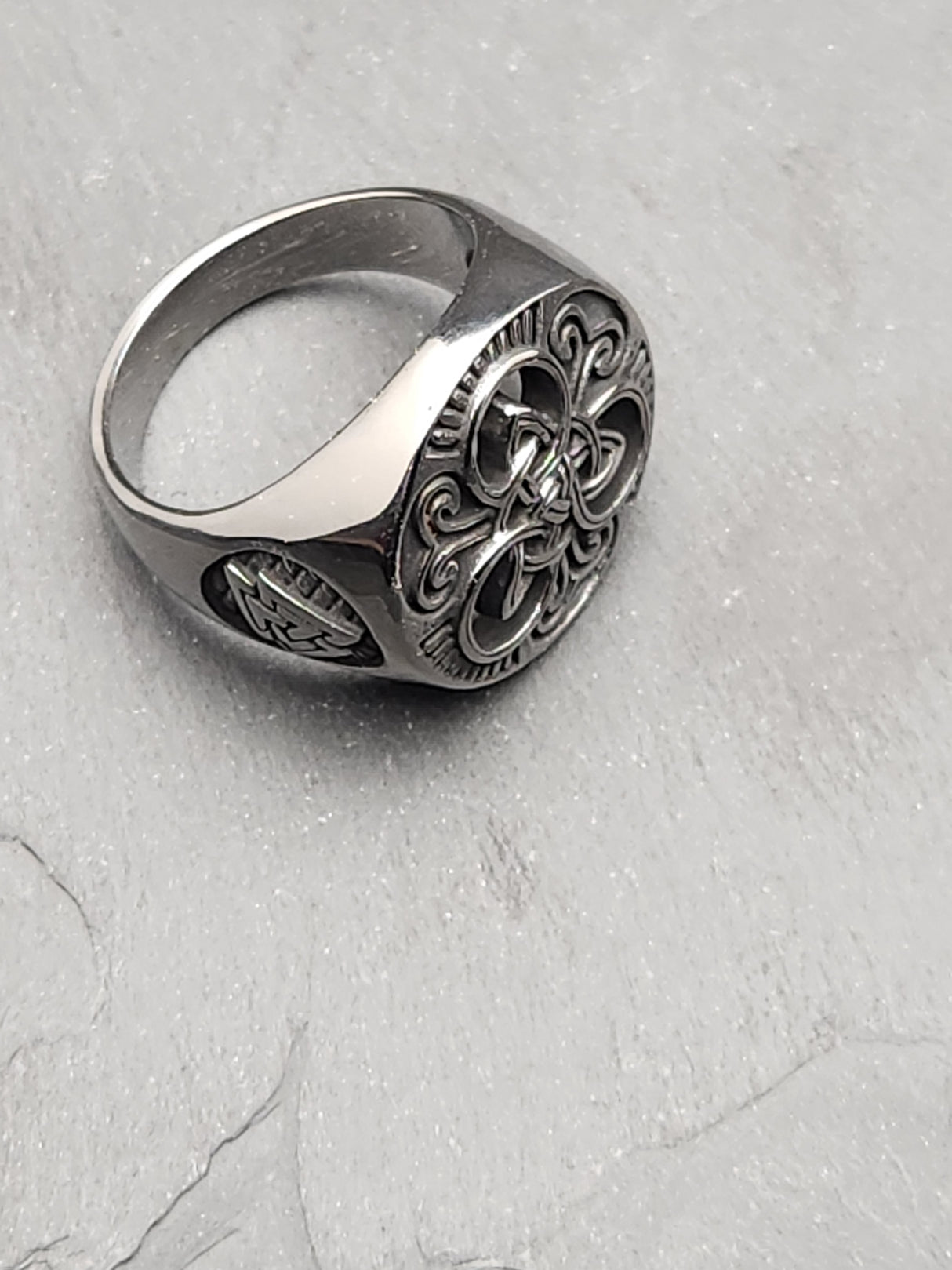 Edelstahl Ring TRIQUETRA