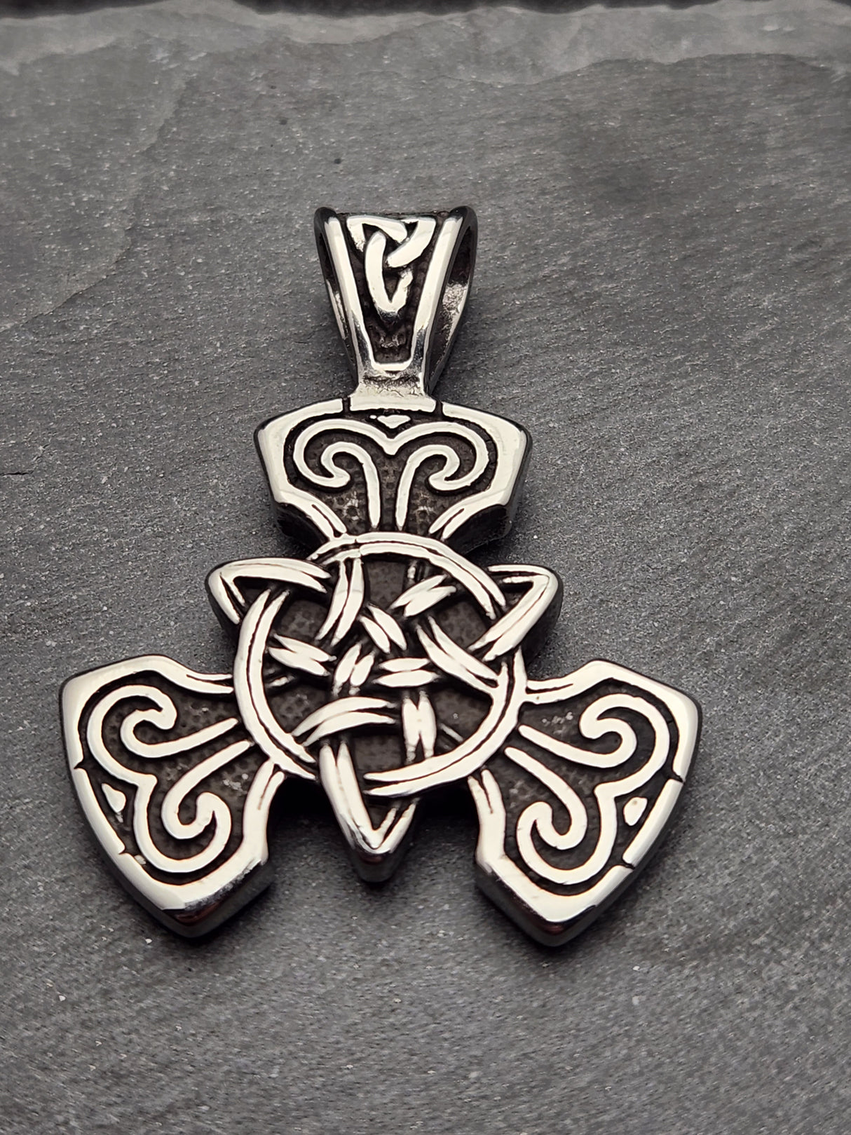 Edelstahlanhänger TRIQUETRA